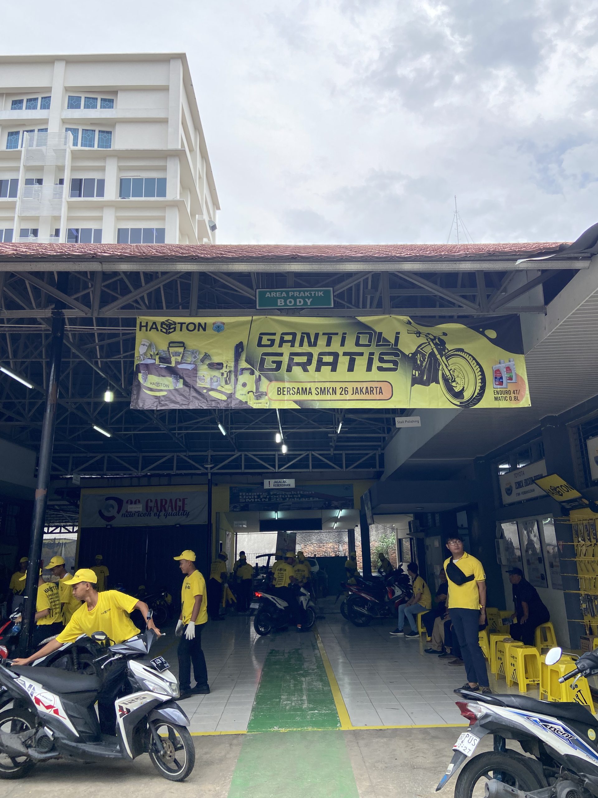 Ganti Oli Gratis di SMKN 26